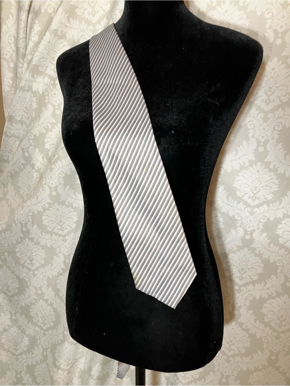 Vintage L’art D’espace Tie